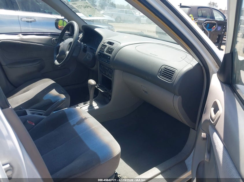 2001 TOYOTA COROLLA auction photo 5