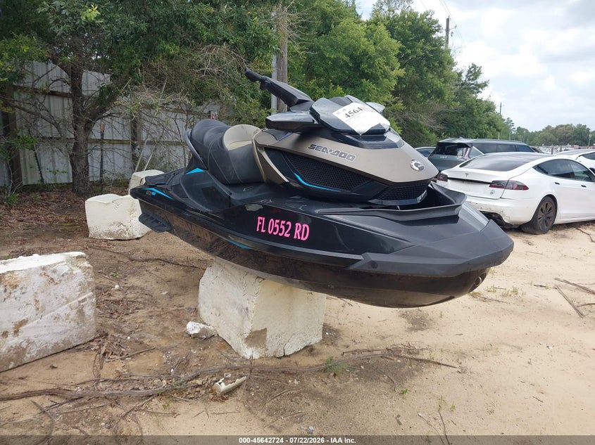 2016 SEADOO GTX 155 auction photo 1