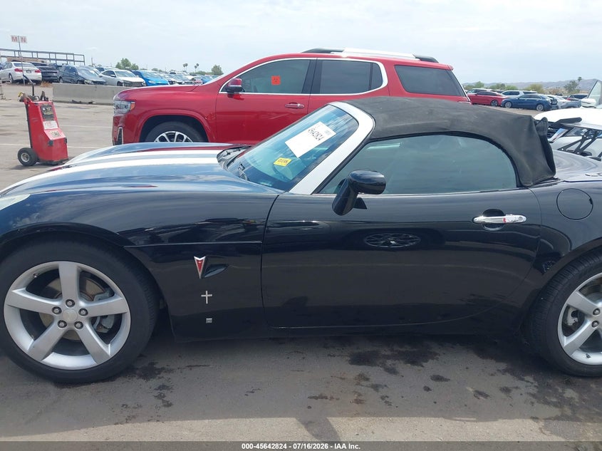 2008 Pontiac Solstice VIN: 1G2MB35B78Y120211 Lot: 45642824