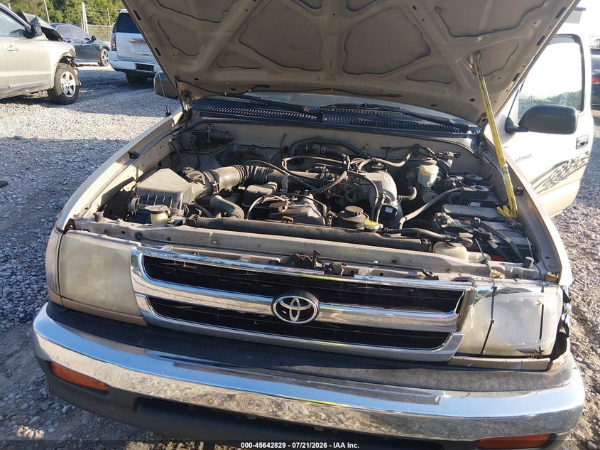 1998 Toyota Tacoma VIN: 4TAVL52N2WZ064284 Lot: 45642829