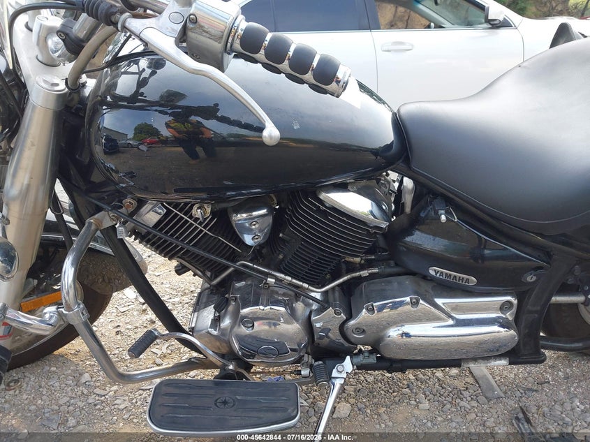 2000 Yamaha Xvs1100 VIN: JYAVP11E7YA005716 Lot: 45642844