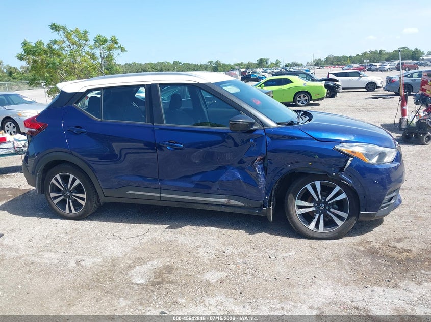 2020 Nissan Kicks Sr Xtronic Cvt VIN: 3N1CP5DV1LL553066 Lot: 45642848
