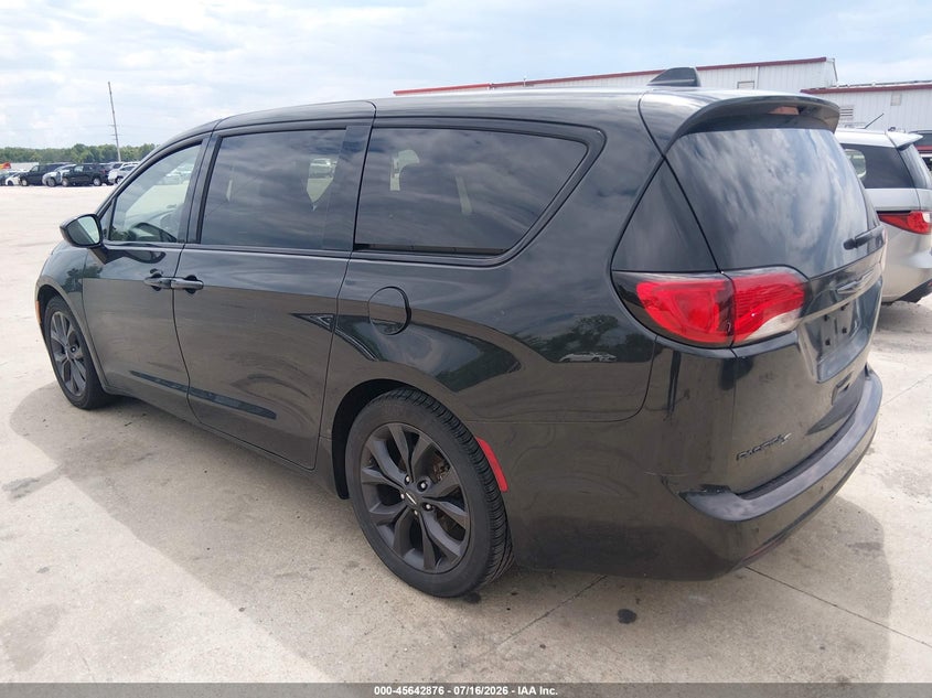 Vin: 2c4rc1fg2lr229380, lot: 46141400, chrysler pacifica touring 20203