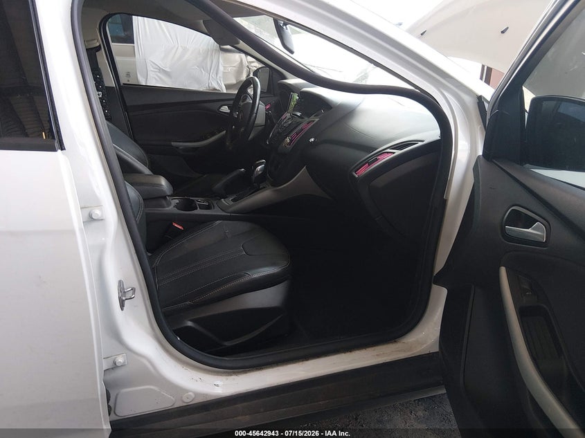 2014 FORD FOCUS auction photo 5