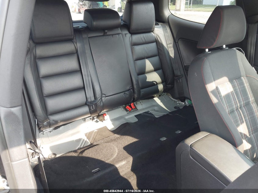 2013 Volkswagen Golf R 2-Door VIN: WVWRF7AJ6DW067727 Lot: 45642944