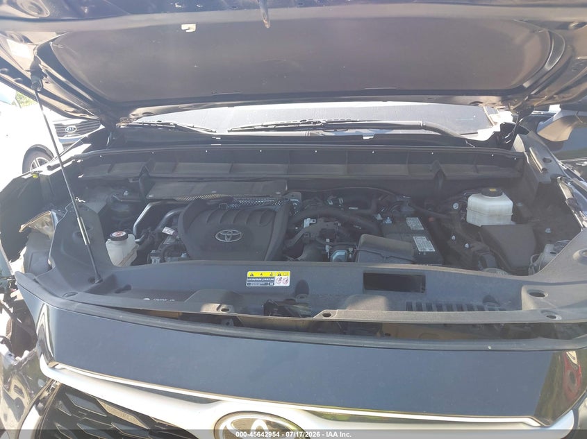 TOYOTA HIGHLANDER - zdjęcie 10