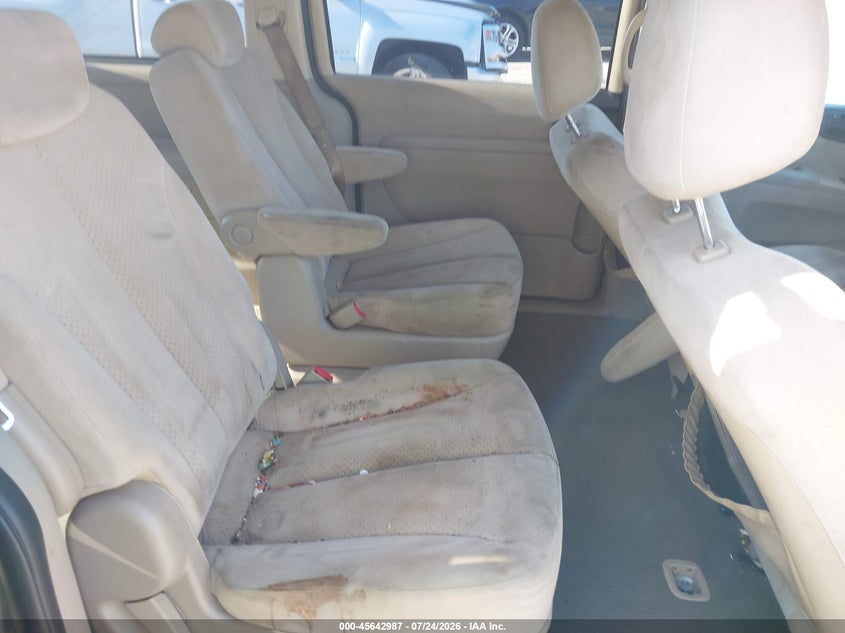 2008 HYUNDAI ENTOURAGE auction photo 8