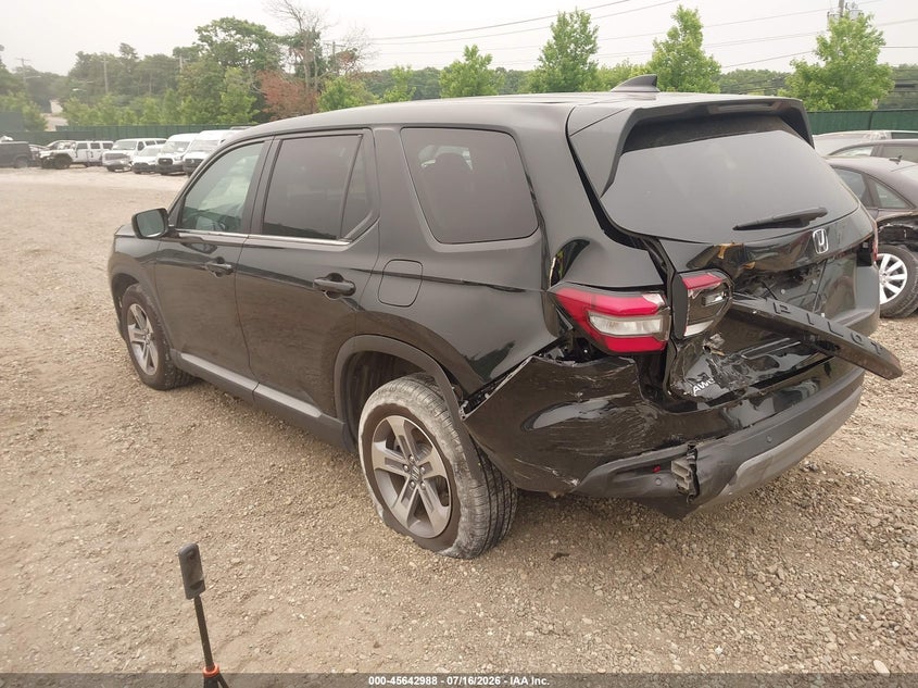 2025 HONDA PILOT auction photo 3
