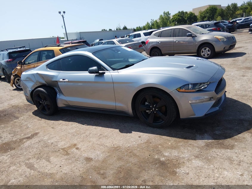 FORD MUSTANG - zdjęcie 12