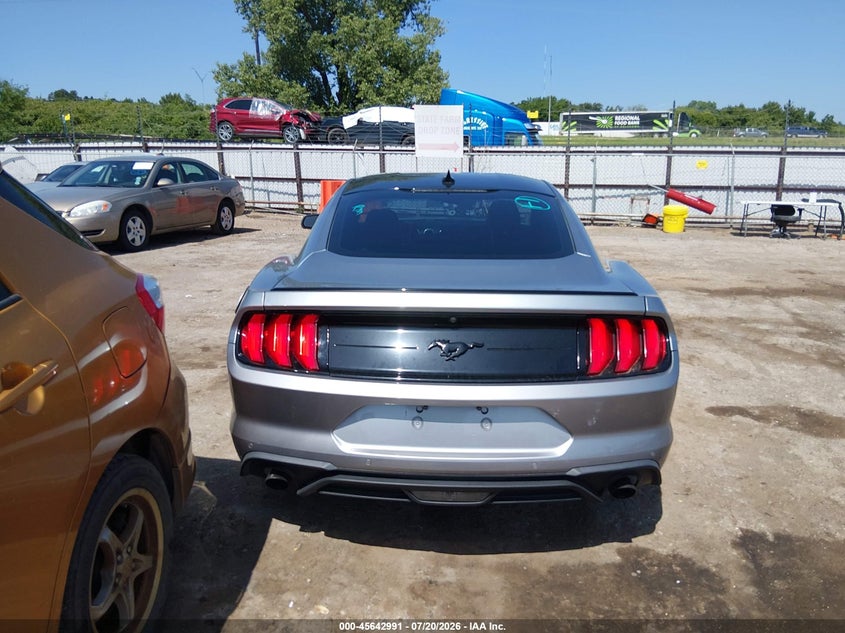 FORD MUSTANG - zdjęcie 15