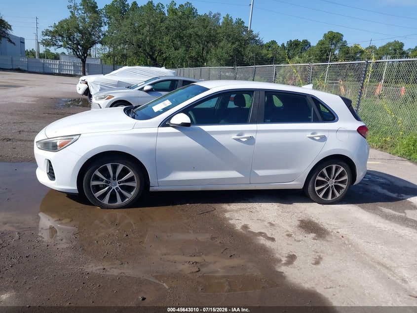 2018 HYUNDAI ELANTRA GT — Photo 14
