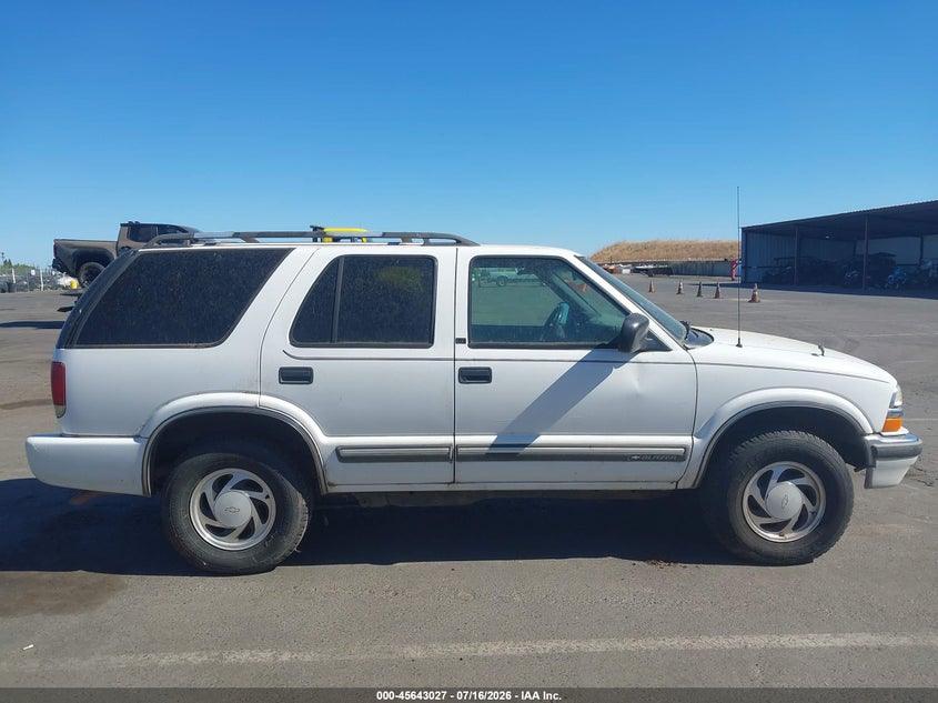 2000 Chevrolet Blazer Lt VIN: 1GNDT13W0Y2282159 Lot: 45643027