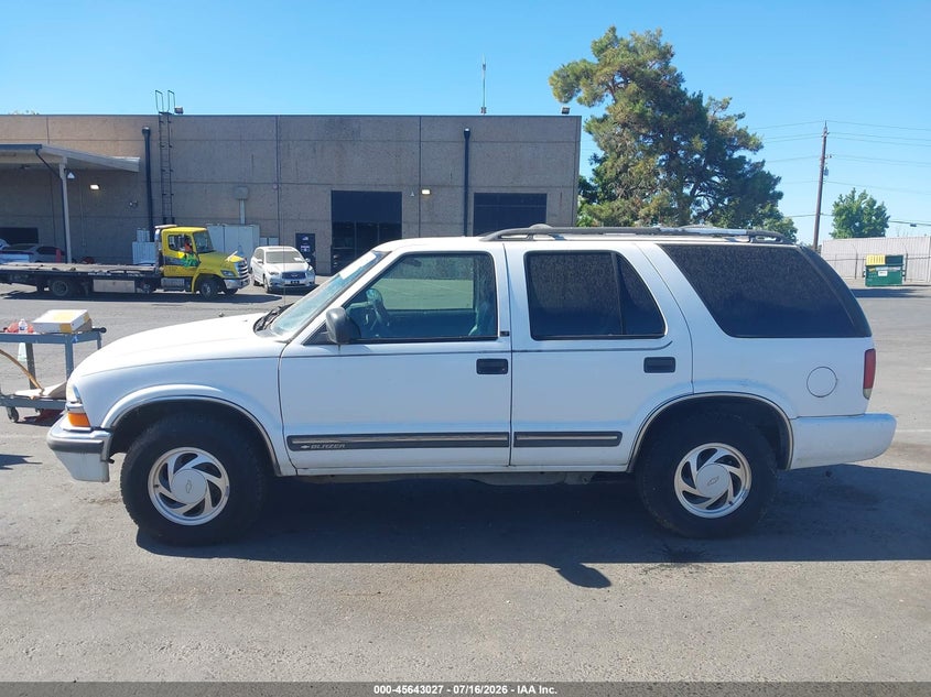 2000 Chevrolet Blazer Lt VIN: 1GNDT13W0Y2282159 Lot: 45643027