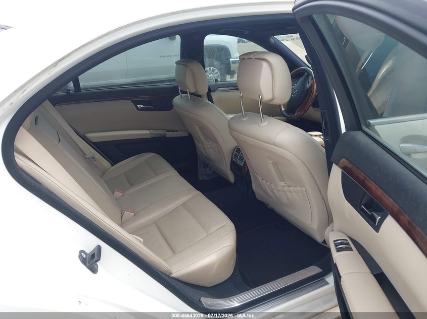 2011 Mercedes-Benz S 550 VIN: WDDNG7BBXBA415886 Lot: 45643029