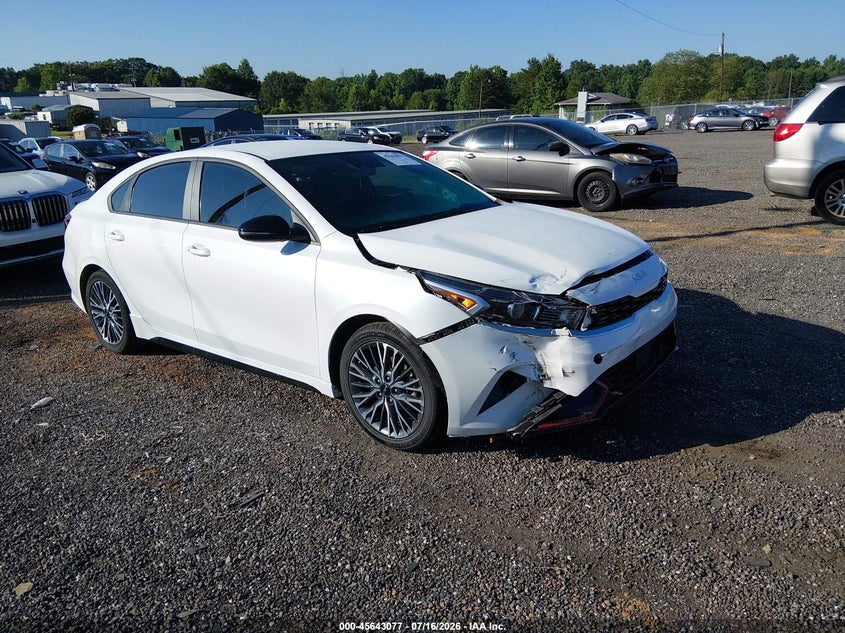 2024 KIA FORTE auction photo 1