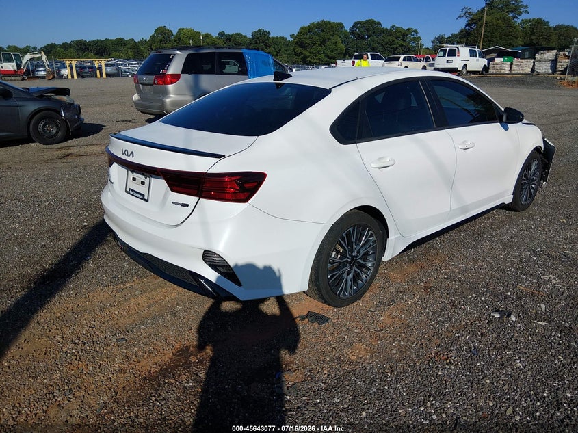 2024 KIA FORTE auction photo 4