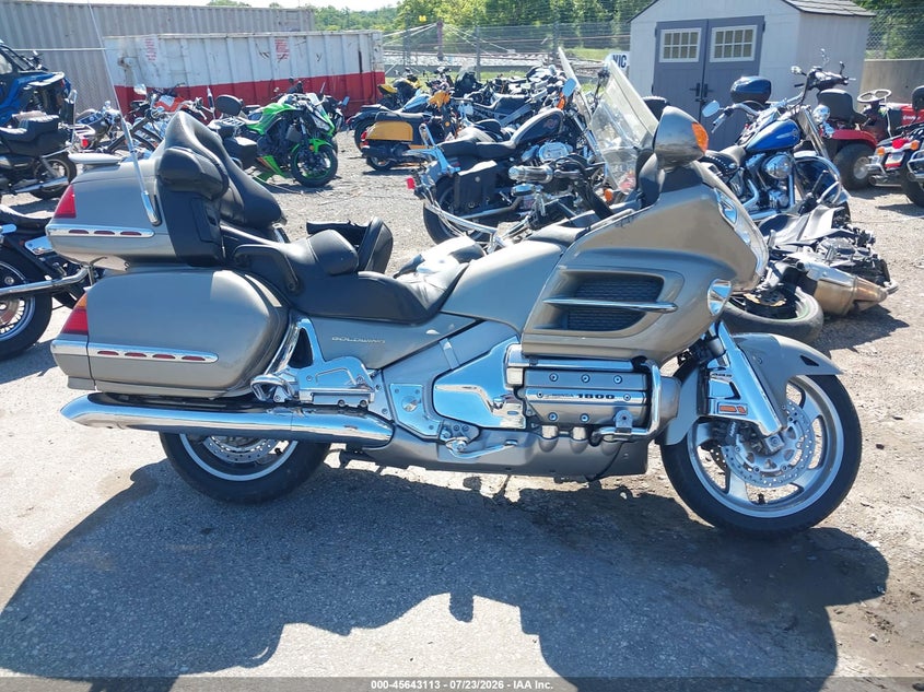 2002 HONDA GL1800C SPORT_BIKE 6