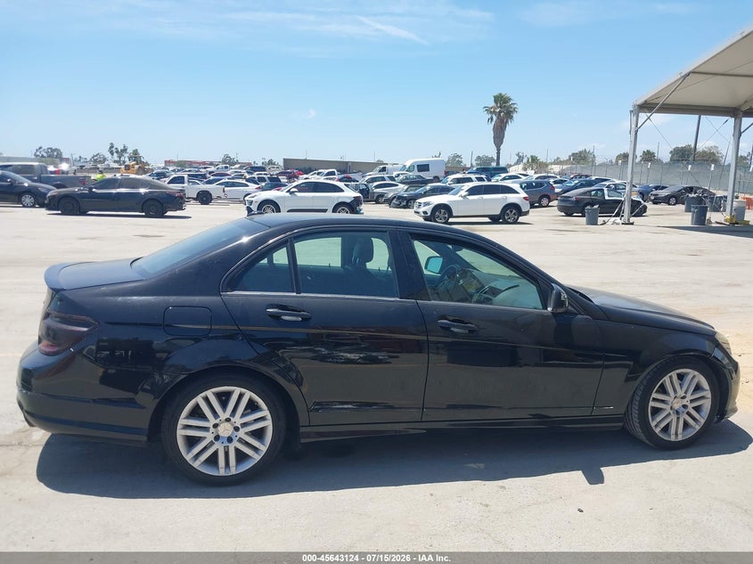 2009 Mercedes-Benz C 300 Luxury/Sport VIN: WDDGF54X29F332636 Lot: 45643124