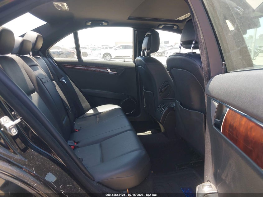 2009 Mercedes-Benz C 300 Luxury/Sport VIN: WDDGF54X29F332636 Lot: 45643124