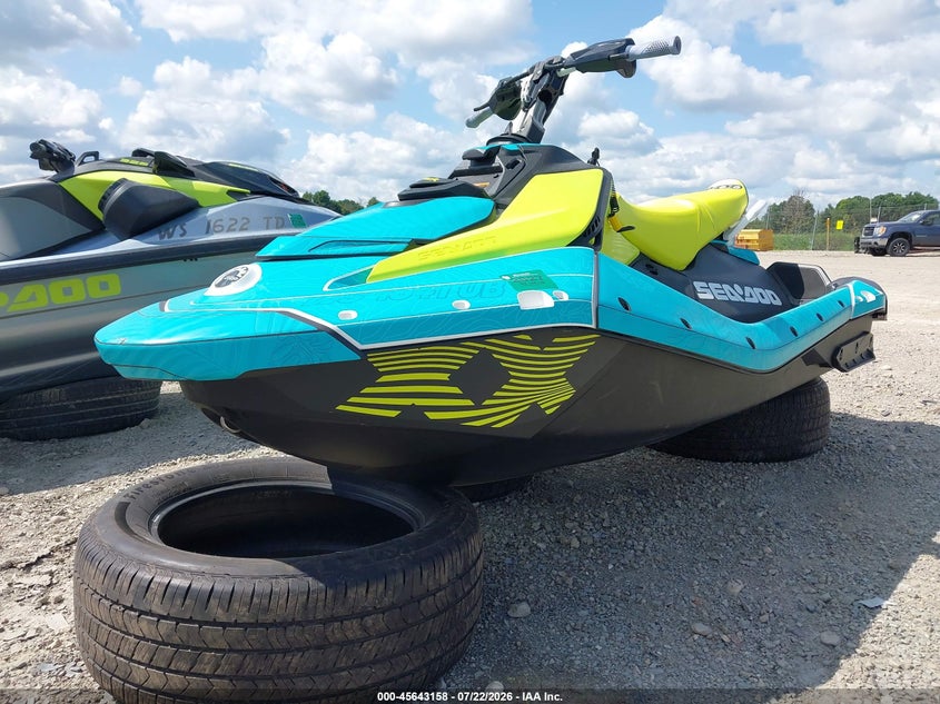 2024 SEADOO SPARK auction photo 2