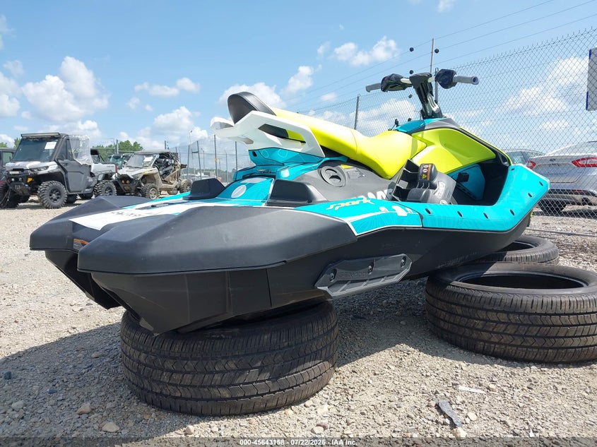 2024 SEADOO SPARK auction photo 4