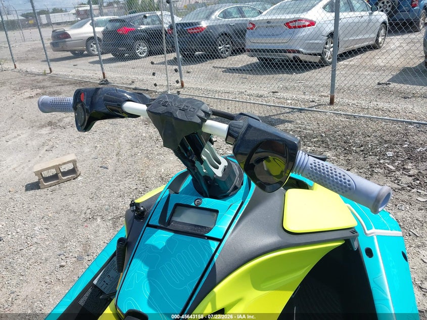 2024 SEADOO SPARK auction photo 5