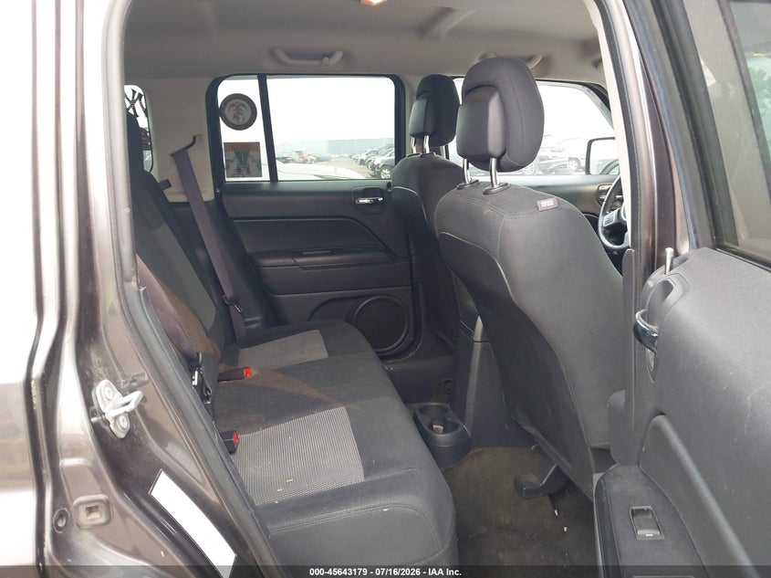 2016 JEEP PATRIOT auction photo 8