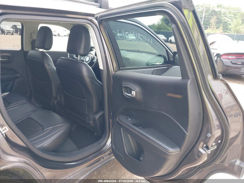 2017 JEEP COMPASS auction photo 8