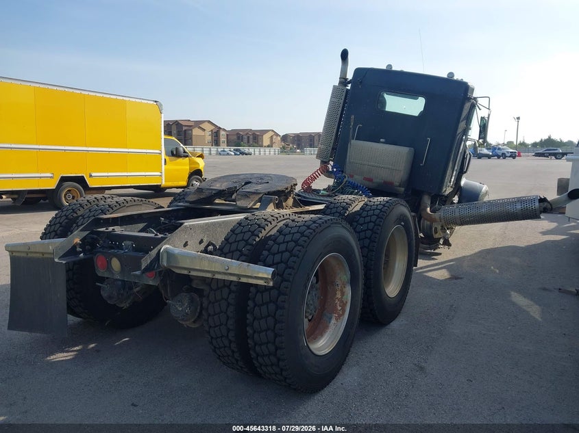 2000 KENWORTH CONSTRUCTION auction photo 4