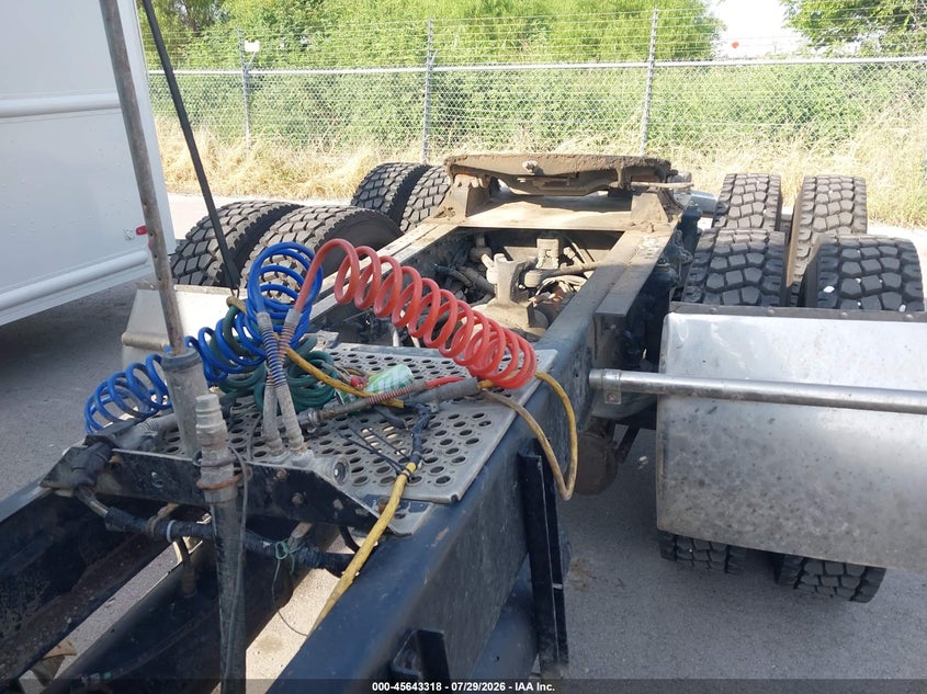 2000 KENWORTH CONSTRUCTION auction photo 7