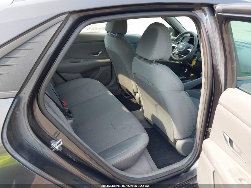 AtlanticExpress - Hyundai Elantra