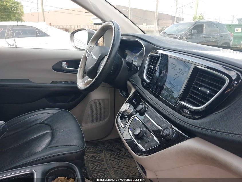 2020 Chrysler Pacifica Limited VIN: 2C4RC1GG2LR210603 Lot: 45643359