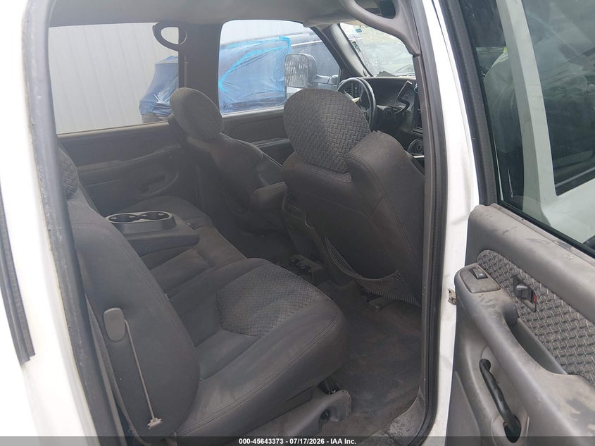 2004 Chevrolet Avalanche 1500 VIN: 3GNEK12T94G334713 Lot: 45643373