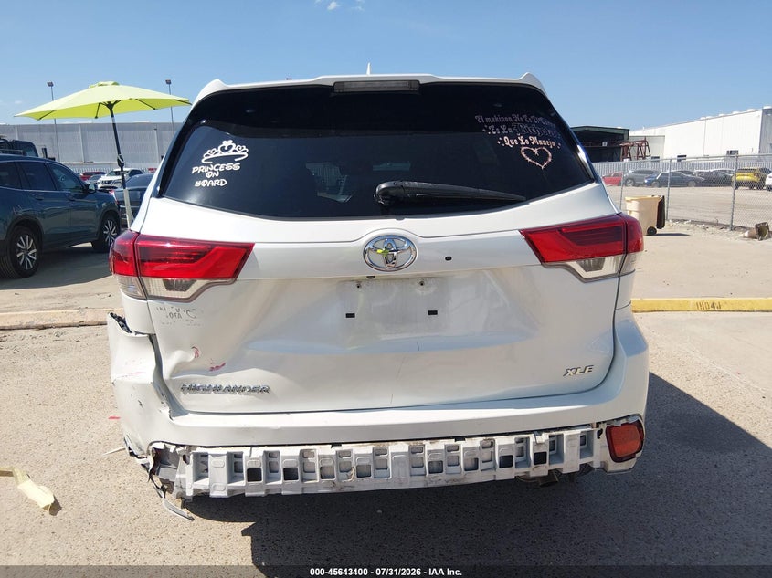 TOYOTA HIGHLANDER - zdjęcie 17