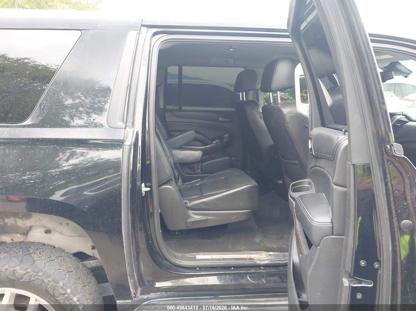 CHEVROLET SUBURBAN - zdjęcie 8