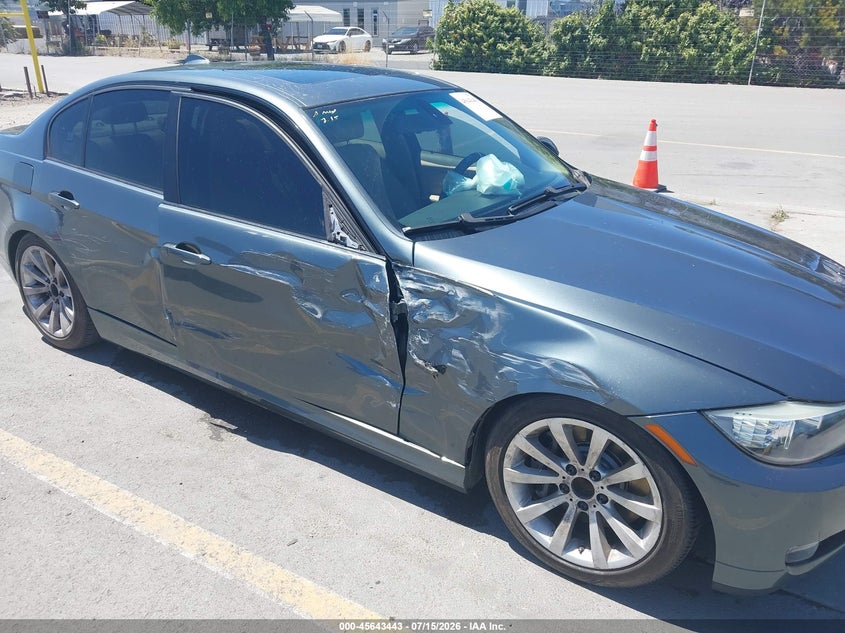 2009 BMW 335I auction photo 6