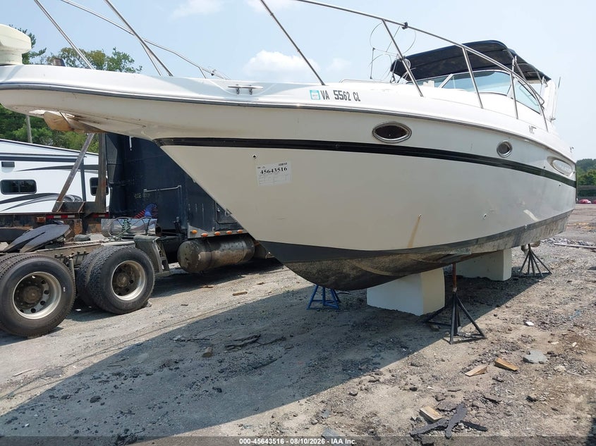 1999 MAXUM 32' auction photo 2
