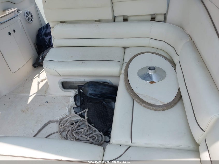 1999 MAXUM 32' auction photo 5