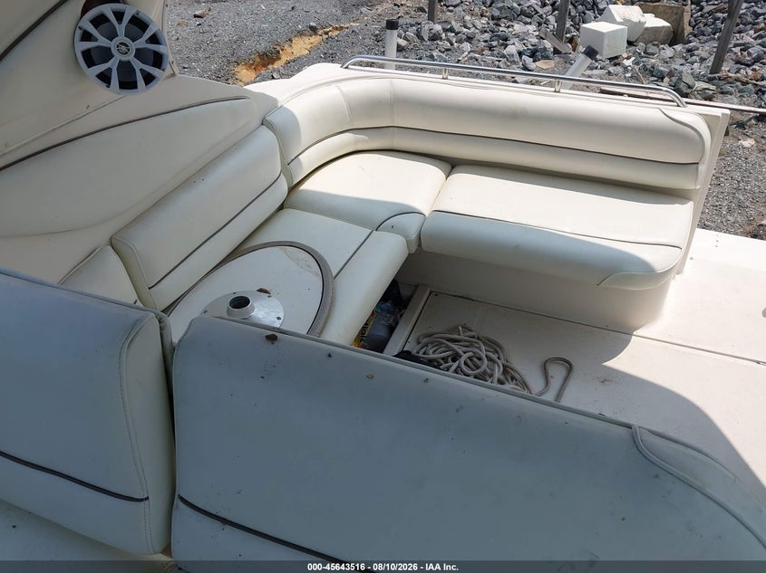 1999 MAXUM 32' auction photo 8