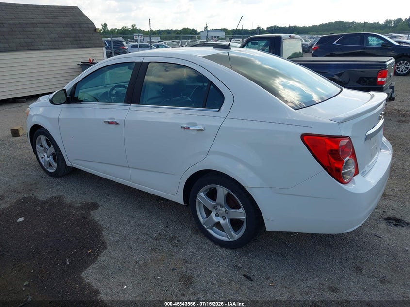 2015 CHEVROLET SONIC auction photo 3