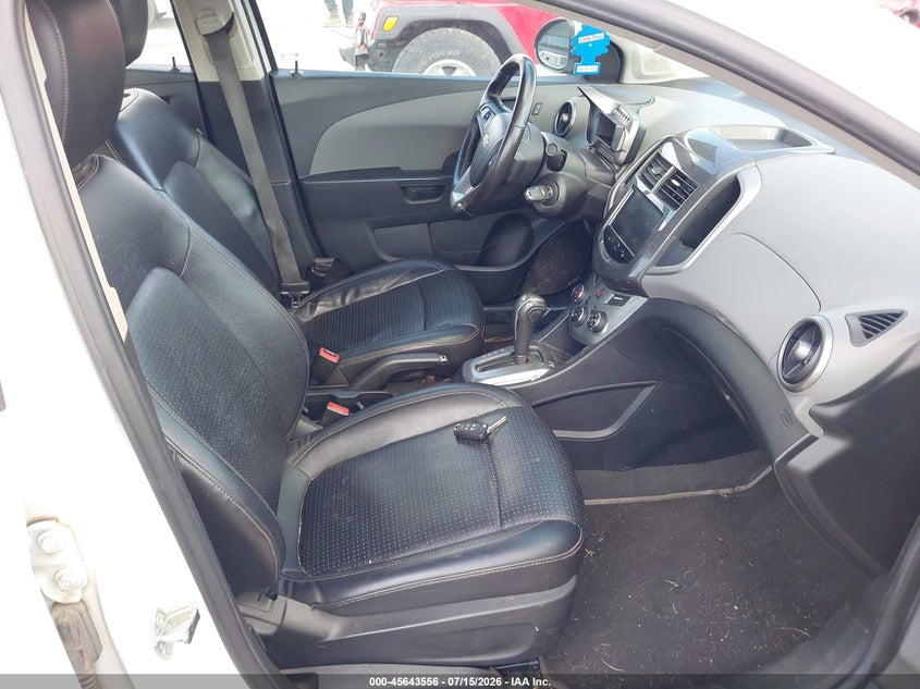 2015 CHEVROLET SONIC auction photo 5
