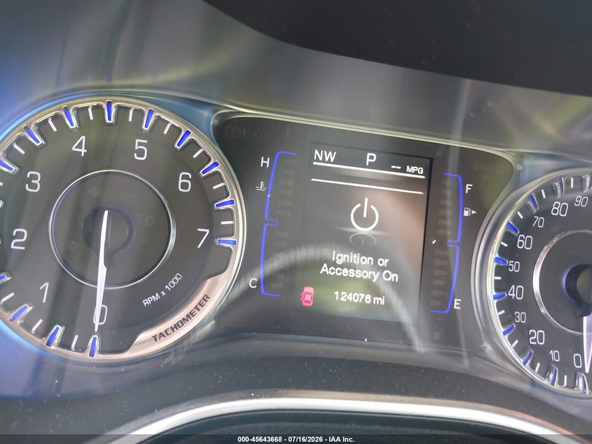 2015 Chrysler 200 Limited VIN: 1C3CCCAB3FN606124 Lot: 45643668