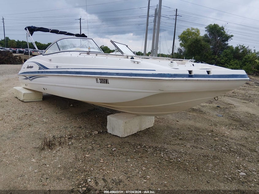 2004 HURRICANE 23' auction photo 1