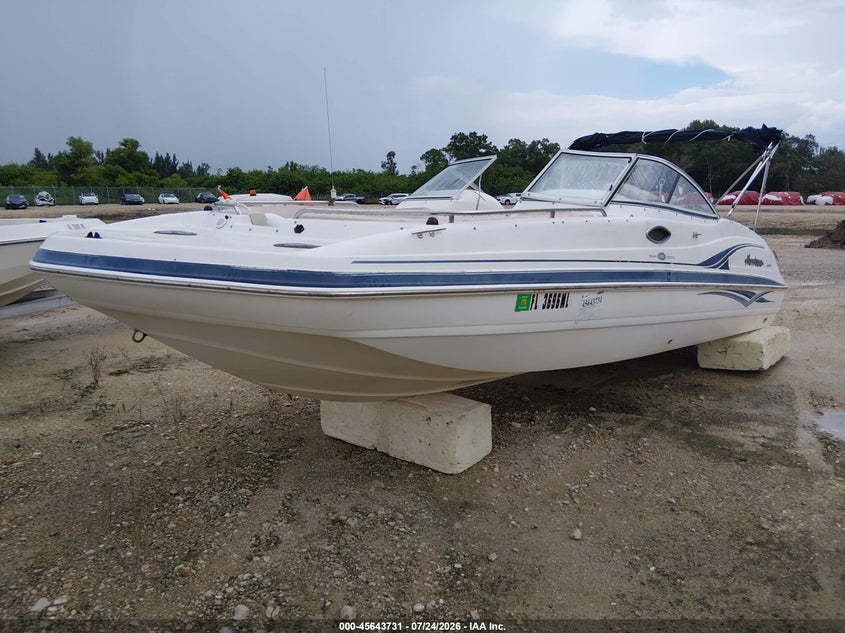 2004 HURRICANE 23' auction photo 2