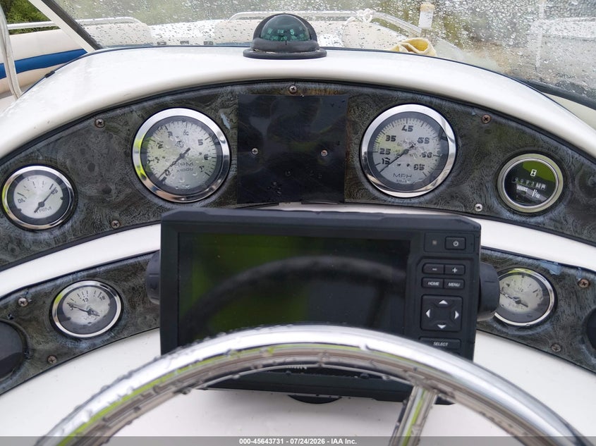 2004 HURRICANE 23' auction photo 7