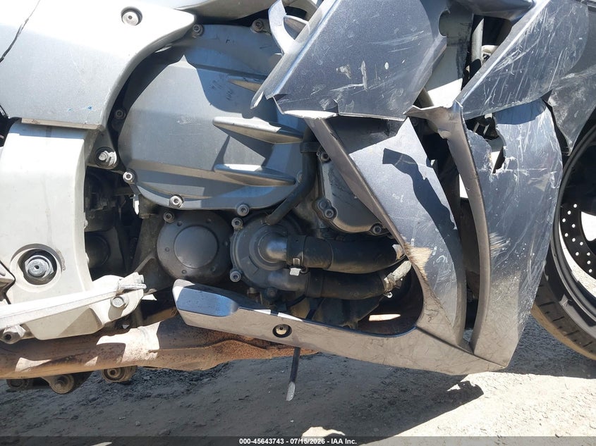 2004 YAMAHA FJR1300 auction photo 8