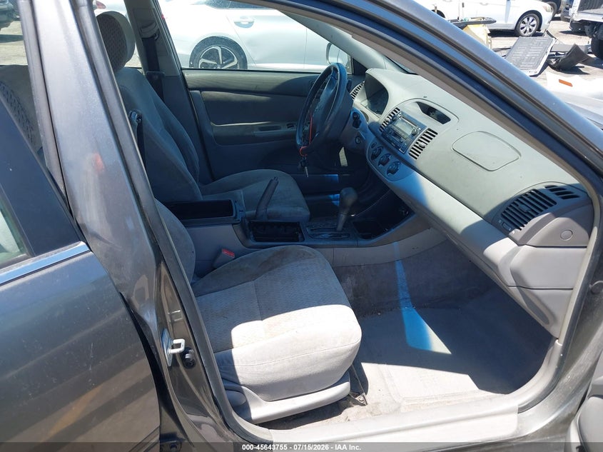 2002 TOYOTA CAMRY auction photo 5