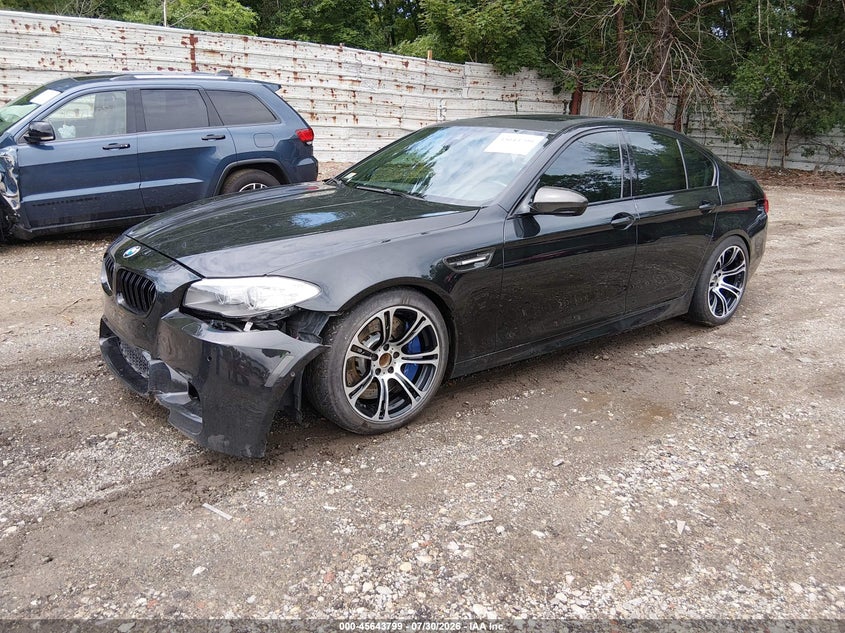 2013 BMW M5 auction photo 2