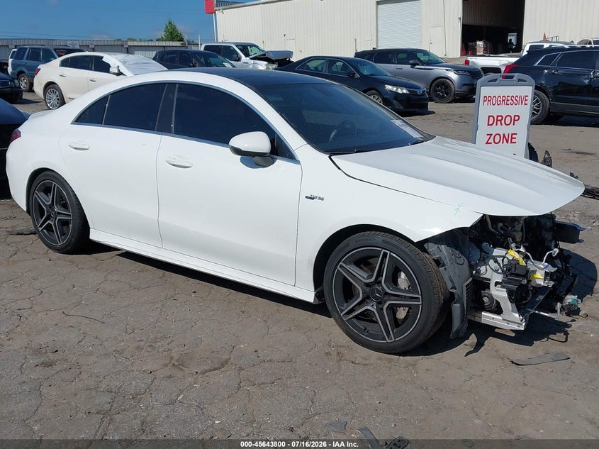 MERCEDES-BENZ AMG CLA 35 - zdjęcie 19