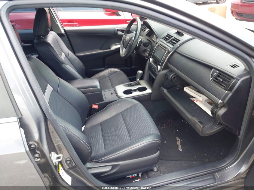 2014 TOYOTA CAMRY auction photo 5